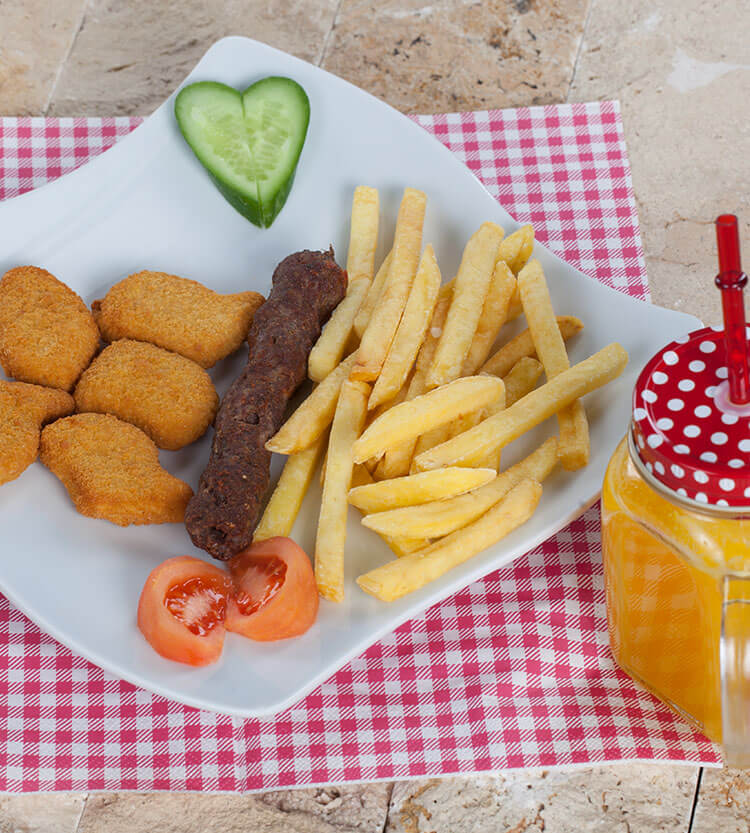 Çocuk Menüsü (Nuggets)-(Meyve Suyu Dahil)